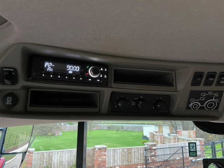 Case CVX 240