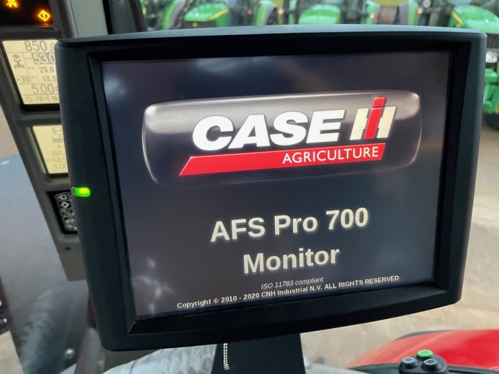 Case CVX 240