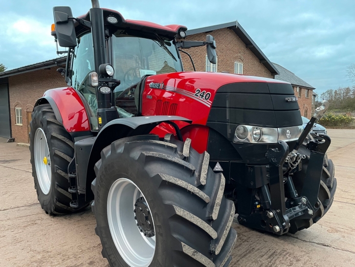 Case CVX 240