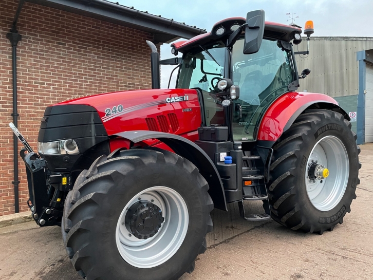 Case CVX 240