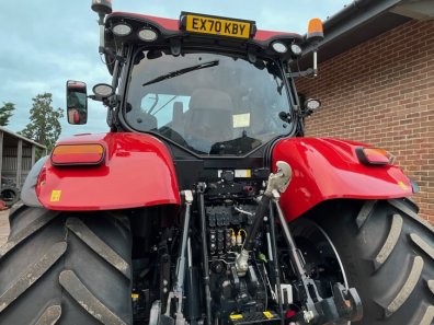 Case CVX 240