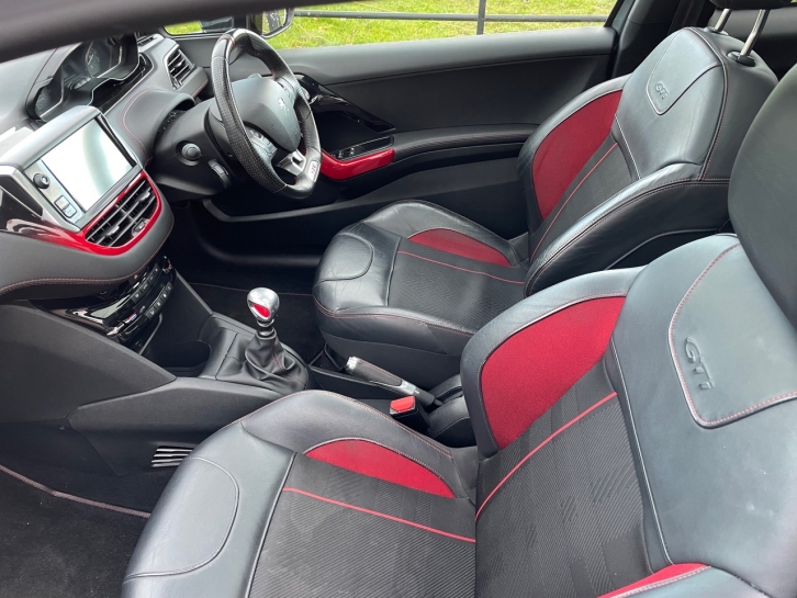 Peugeot 208 GTi Prestige 1.6 Petrol