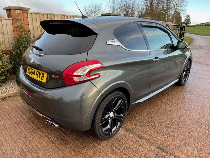 Peugeot 208 GTi Prestige 1.6 Petrol
