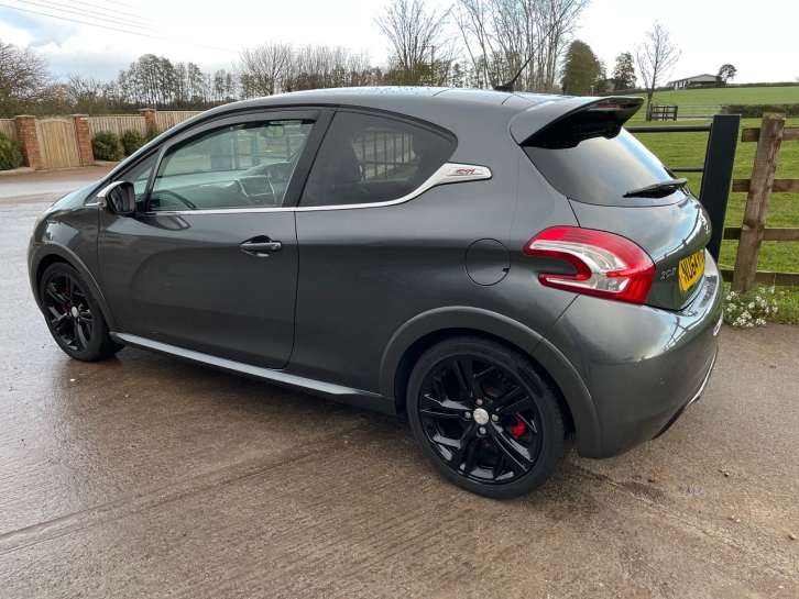 Peugeot 208 GTi Prestige 1.6 Petrol