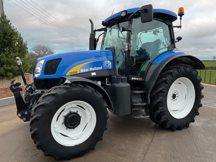 New Holland T6050 Elite