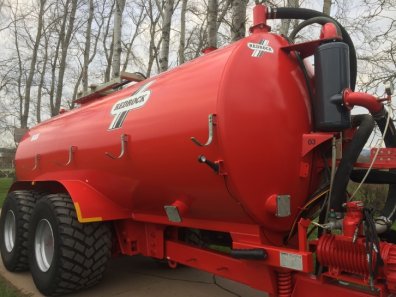 Redrock 3500 Gallon tanker
