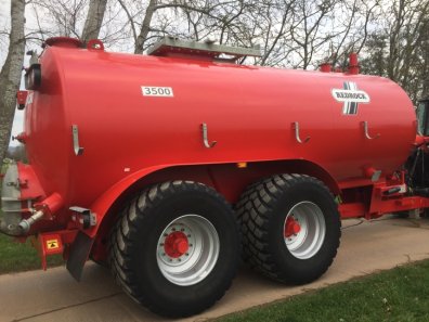 Redrock 3500 Gallon tanker