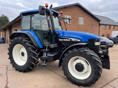 New Holland TM140