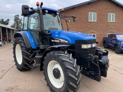 New Holland TM140