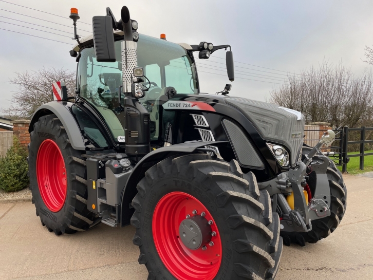 Fendt 724 Profi-Plus