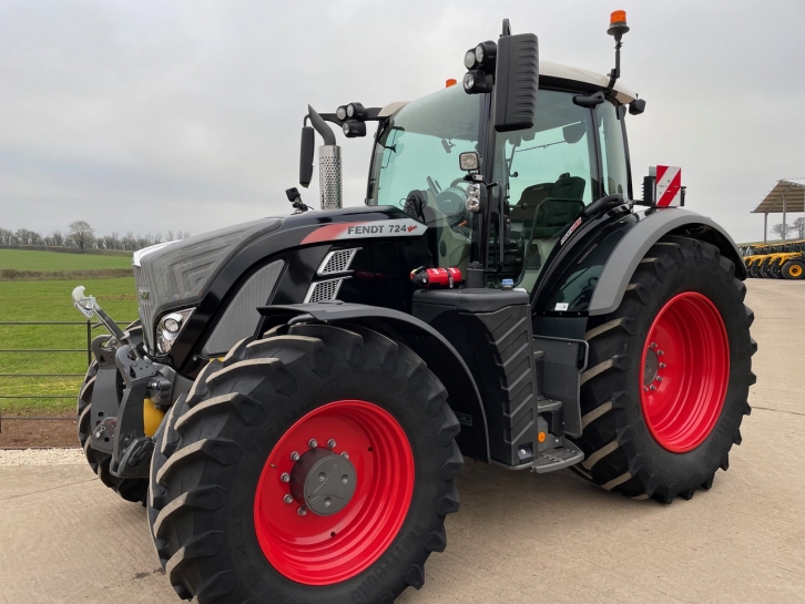 Fendt 724 Profi-Plus
