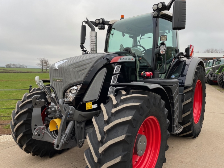 Fendt 724 Profi-Plus