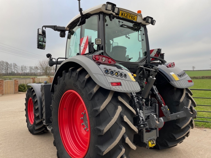 Fendt 724 Profi-Plus