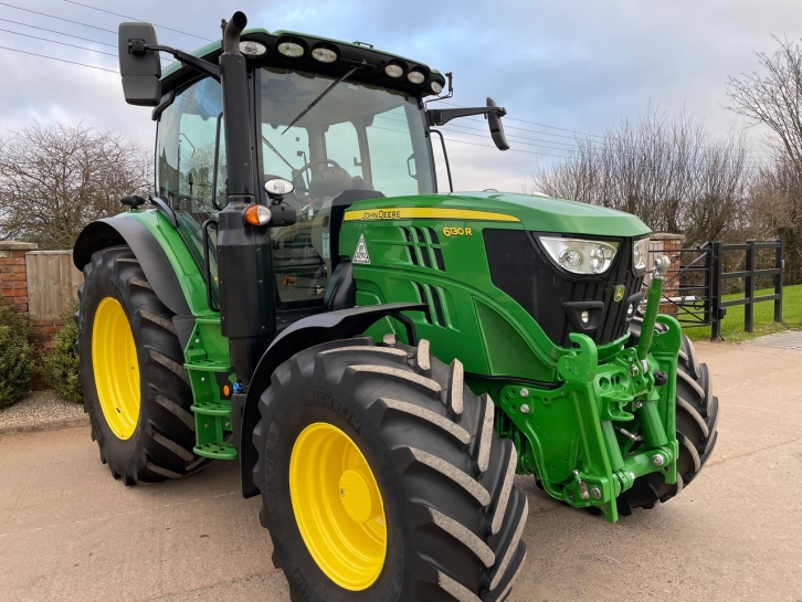 John Deere 6130R