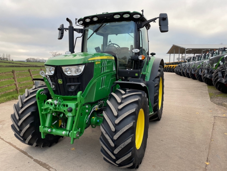 John Deere 6130R