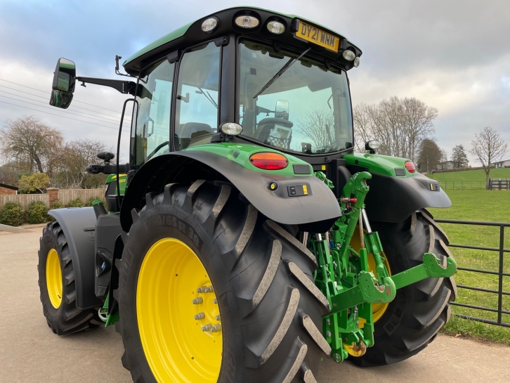 John Deere 6130R