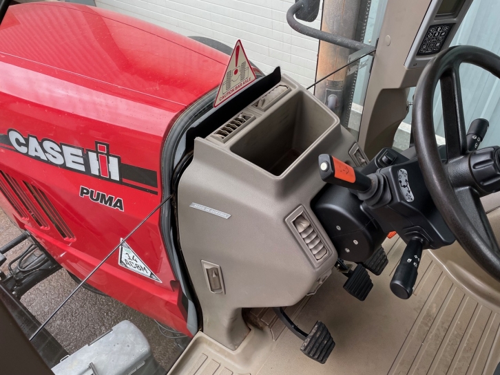 Case Puma 210