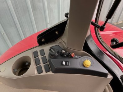 Case Puma 210