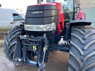 Case Puma 210