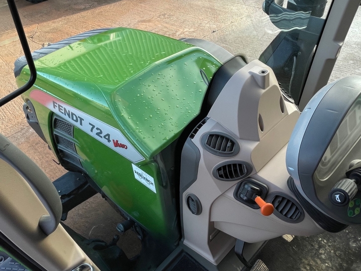 Fendt 724 Profi-Plus