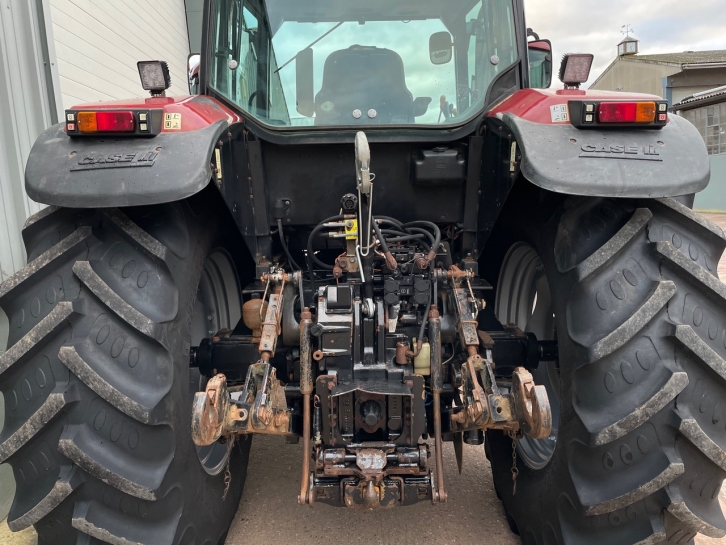Case MX 135