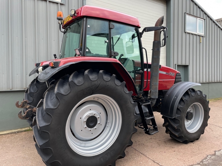 Case MX 135