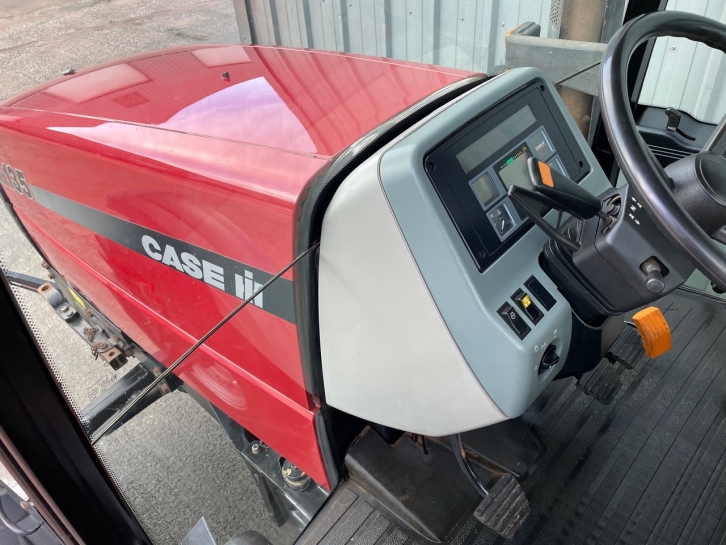 Case MX 135