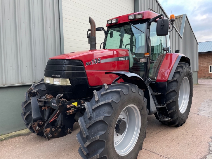 Case MX 135