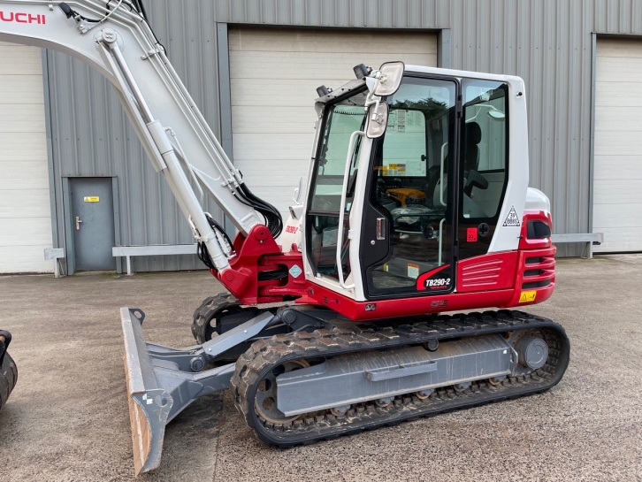 Takeuchi TB290-2