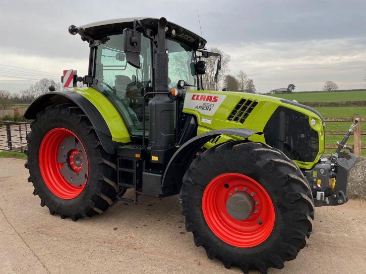 Claas Arion 650