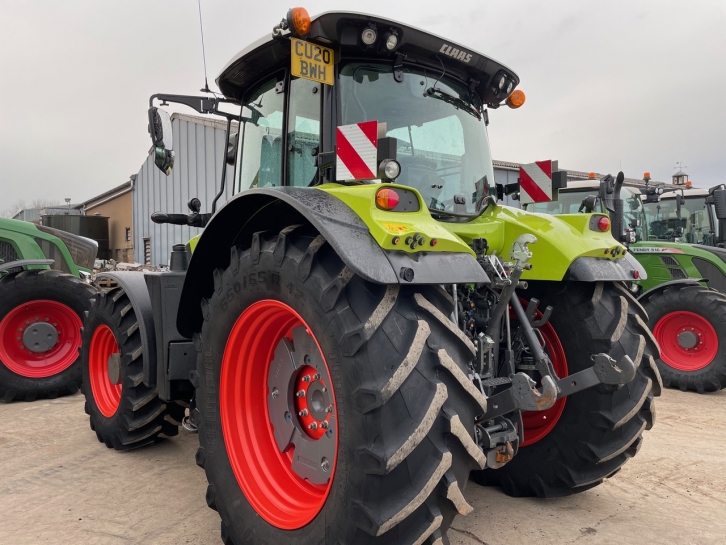 Claas Arion 650