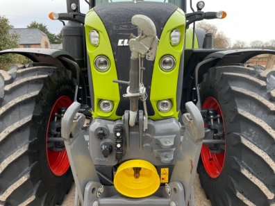 Claas Arion 650