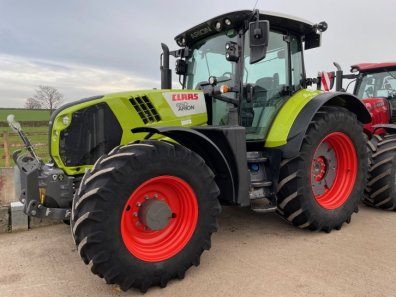 Claas Arion 650