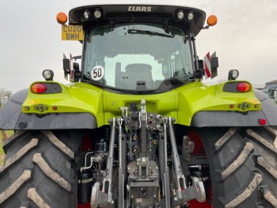 Claas Arion 650