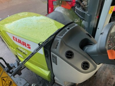 Claas Arion 650