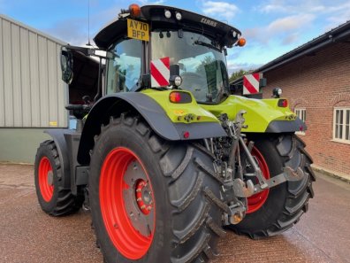 Claas Arion 650