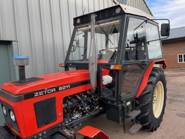 Zetor 6211