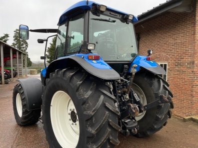 New Holland TM155