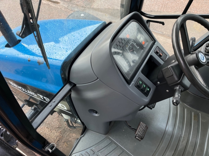 New Holland TS110 SL