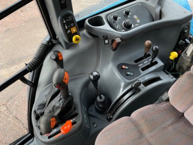 New Holland TS110 SL
