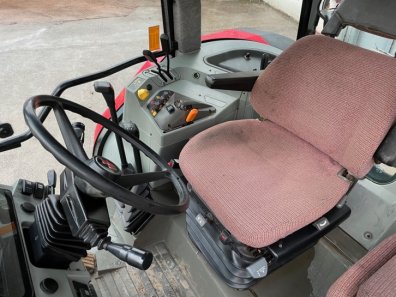 Massey Ferguson 8110