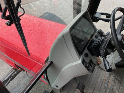 Massey Ferguson 8110