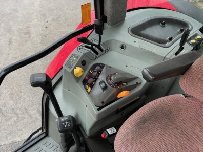 Massey Ferguson 8110