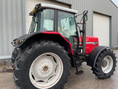 Massey Ferguson 8110