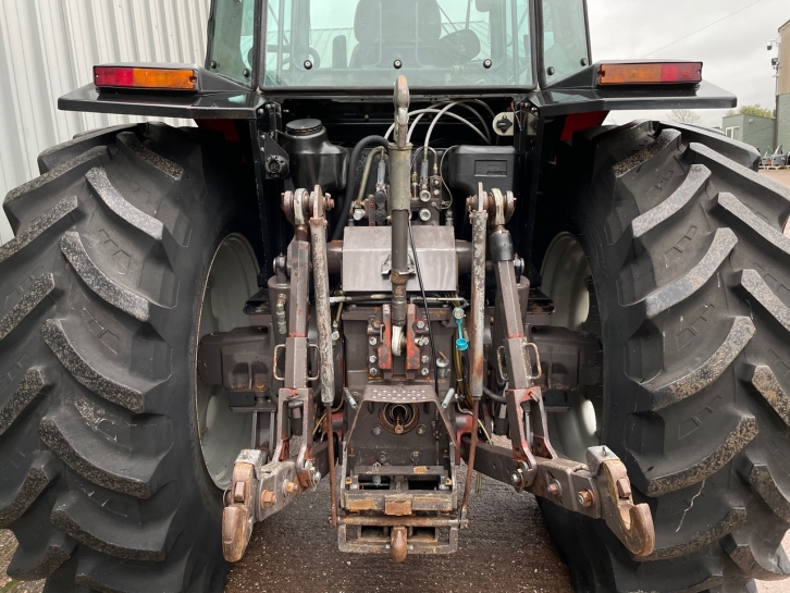 Massey Ferguson 3655