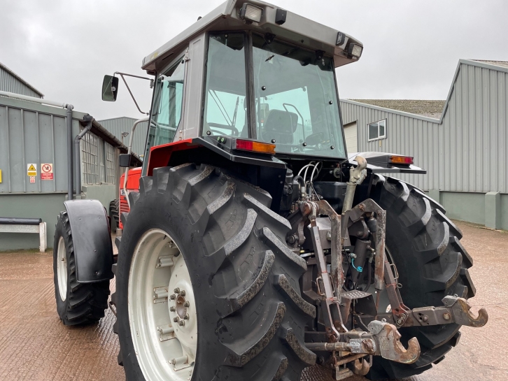 Massey Ferguson 3655