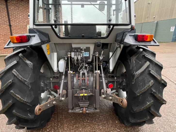 Massey Ferguson 355
