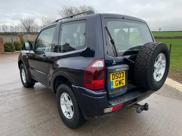 Mitsubishi Shogun Classic 3.2 Di-D diesel