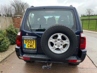 Mitsubishi Shogun Classic 3.2 Di-D diesel