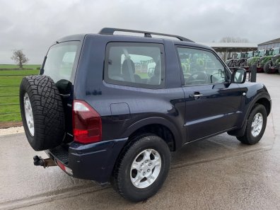 Mitsubishi Shogun Classic 3.2 Di-D diesel